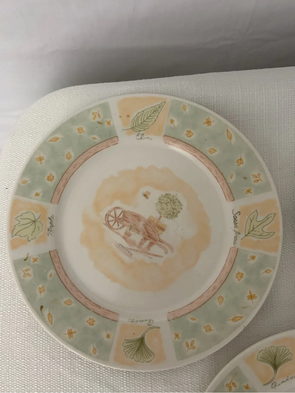 Country Garden 8856 Stoneware Plates Set of 3 (F280)